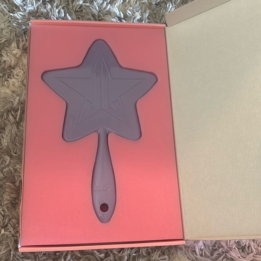 Jeffree star mirror
